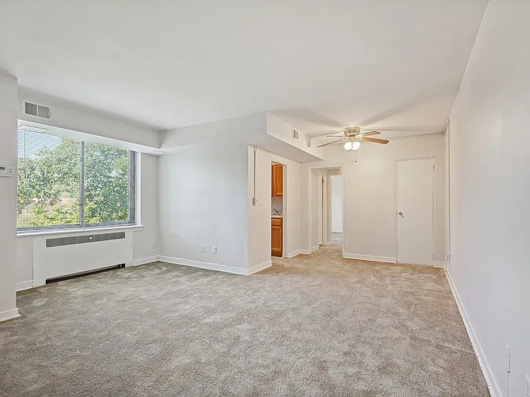 Prince Georges Apartments — Photo 22