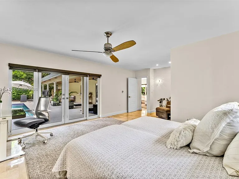 611 Santurce Ave — Photo 16