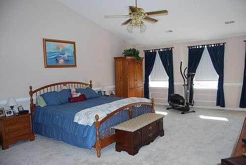 4th image of 9061 Sainsbury Ct