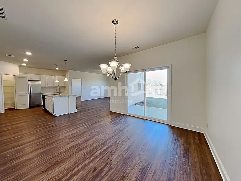 7072 Creeksong Dr — Photo 6