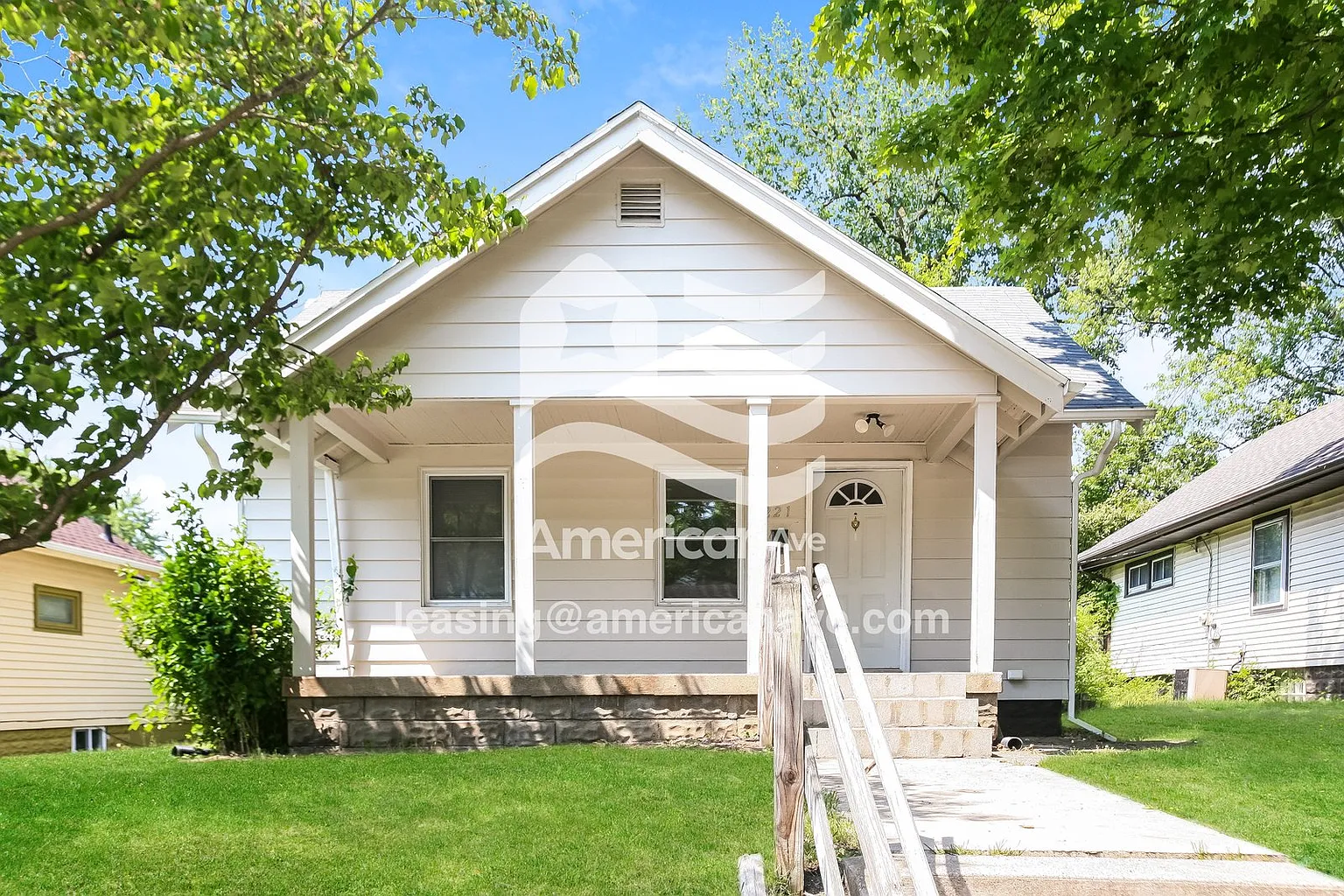 221 E Woodside St photo 1