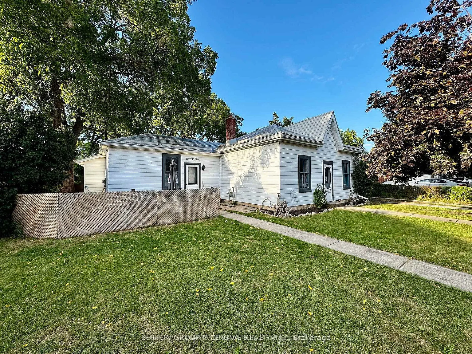 2 bed, $1,950 — Photo 1