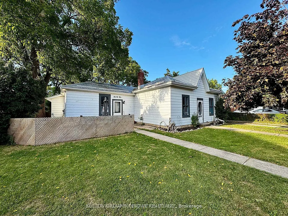 92 Francis St