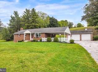 2365 Springwood Rd, York, PA 17402