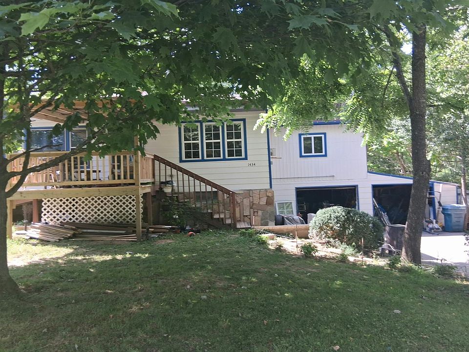 1st image of 1434 Stanley St