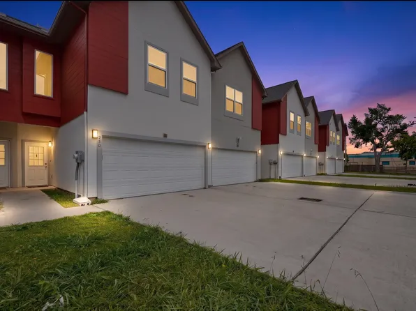 226 Heritage Ct, Seagoville, TX 75159