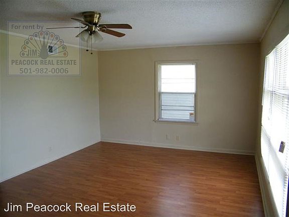 3rd image of 213 Warren St