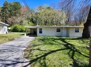 1130 & 1132 Chippewah Dr, Chattanooga, TN 37412