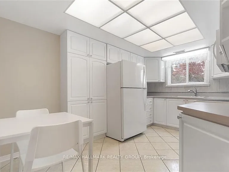 1705 Playfair Dr #212 — Photo 3