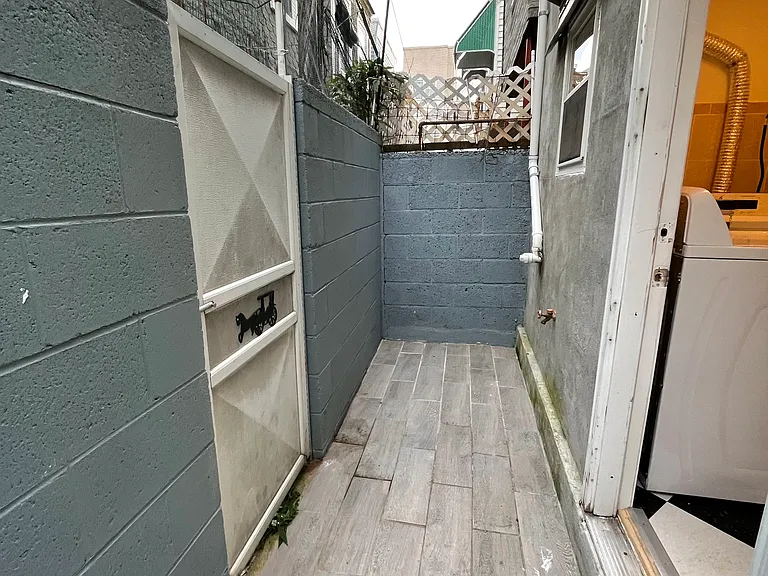 1633 S Carlisle St — Photo 14
