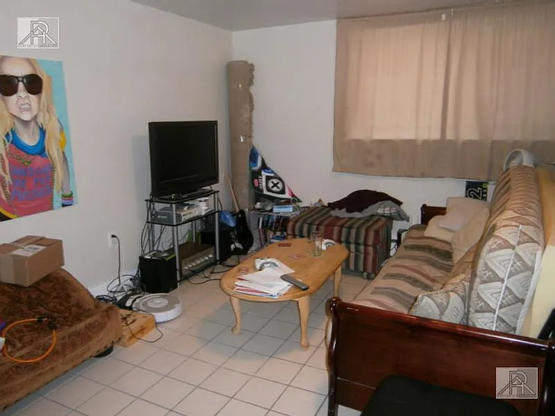 67 Chiswick Rd #1