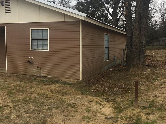 2nd image of 1211 Linville Ln