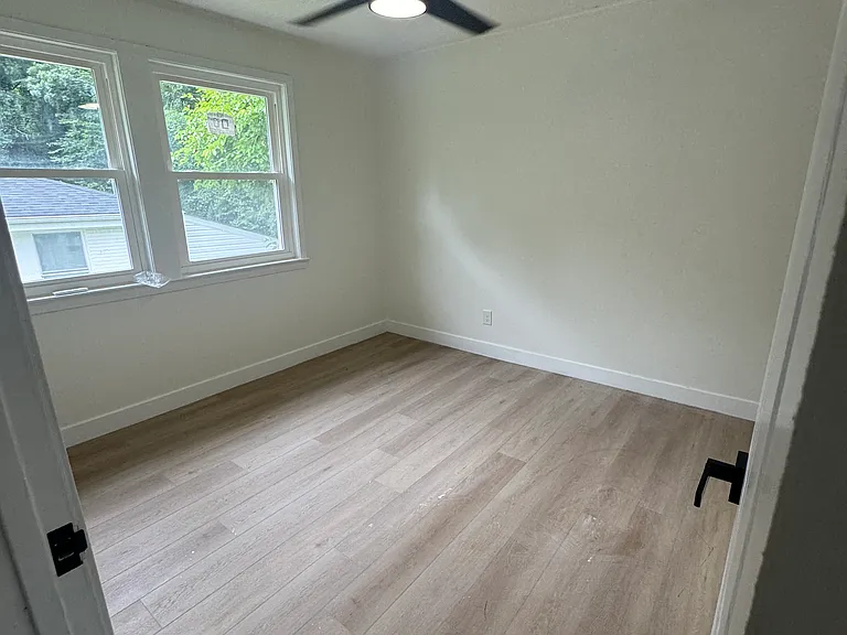 1450 Academy St S #1 — Photo 7