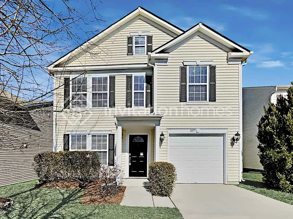 827 Littleton Dr