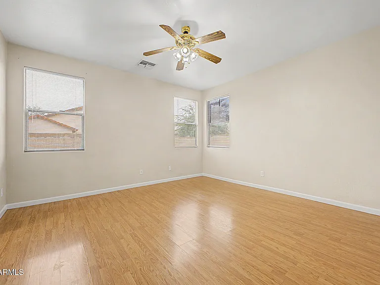3060 E Ravenswood Dr — Photo 10