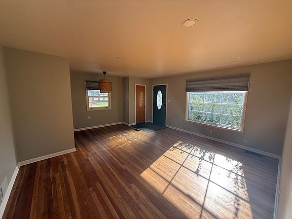 4th image of 2339 S Odell Ave