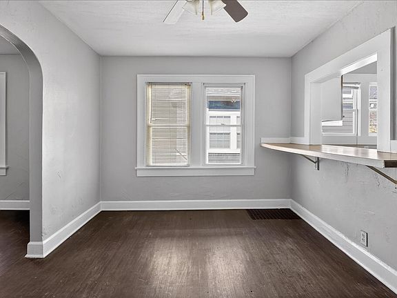 5th image of 1011 N Lasalle St