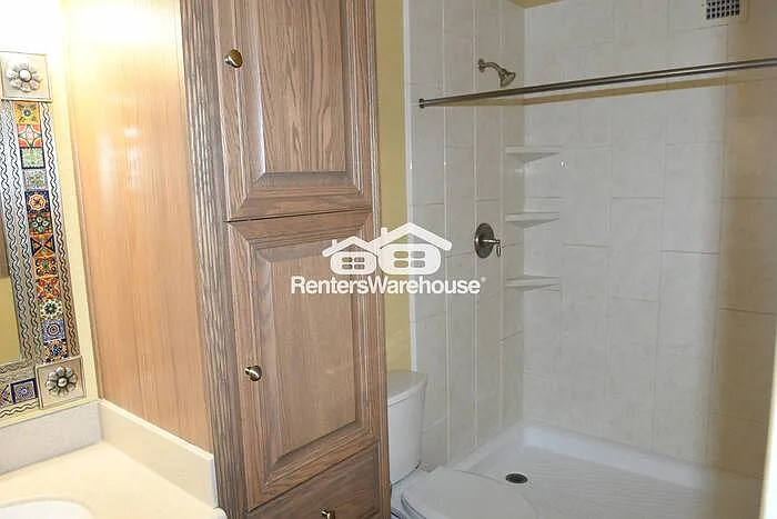 2926 W Northview Ave — Photo 14