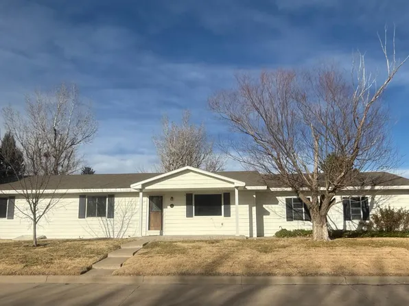 502 E 15th St, Hugoton, KS 67951