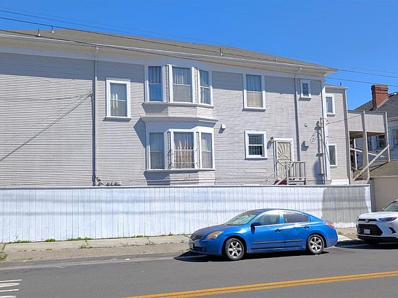 5th image of 1003-1005 E 11th St
