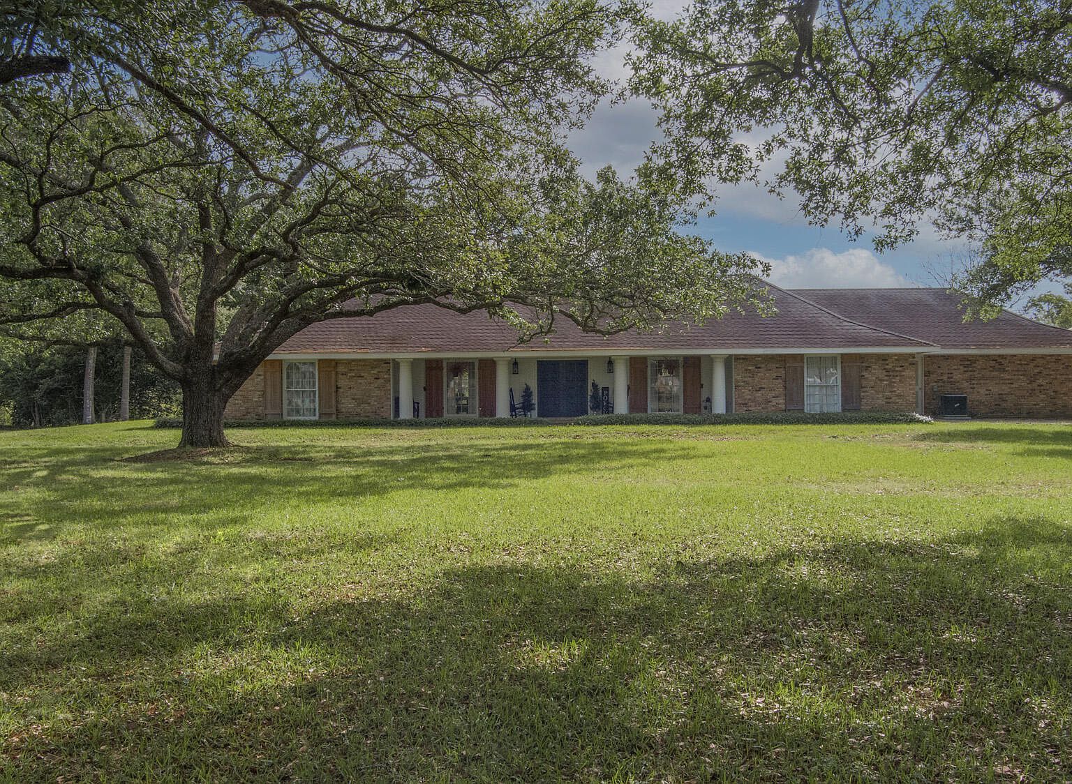 574 Main St, Arnaudville, LA 70512 MLS 23002337 Zillow