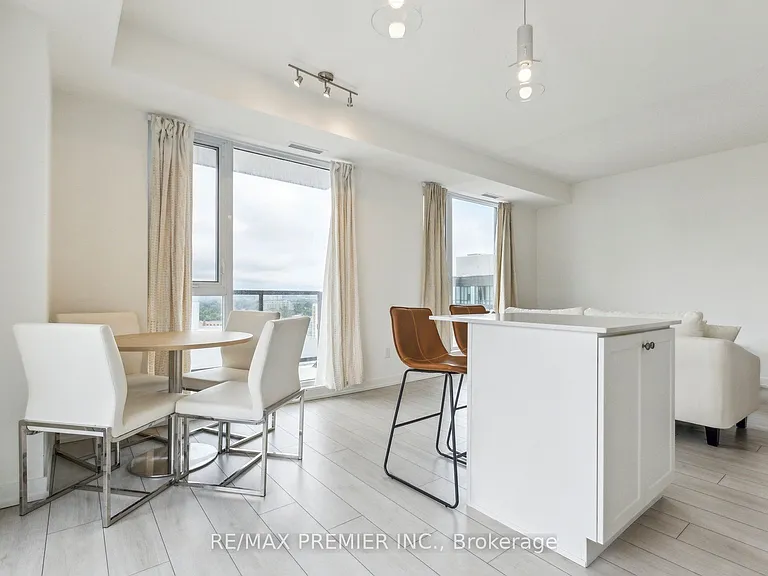 55 Duke St W #1709 — Photo 30
