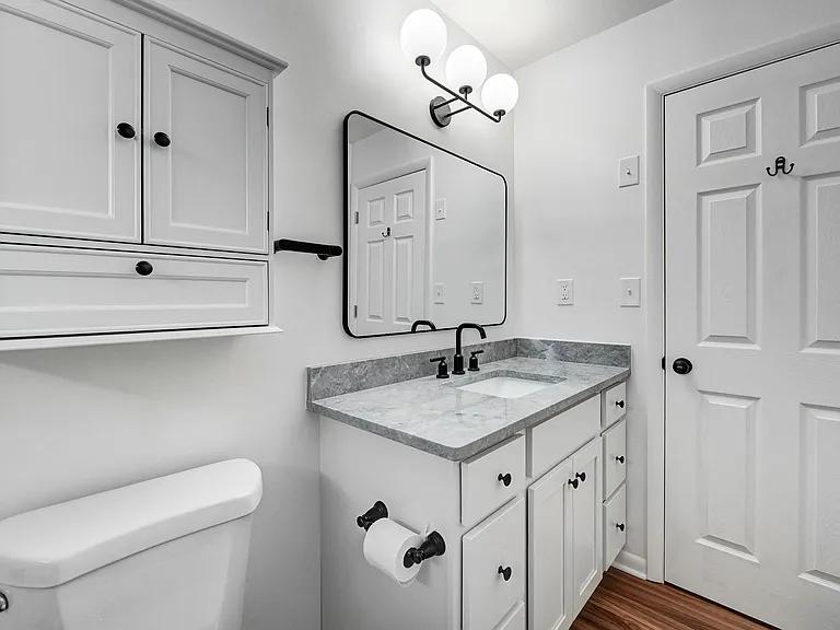 2930 Northglen Dr — Photo 18