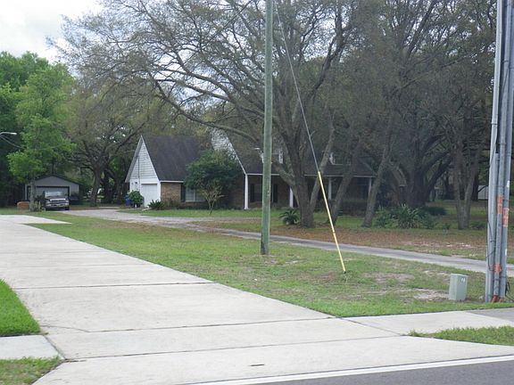 3rd image of 6419 Lakeville Rd