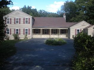 34W856 Country Club Rd, Wayne, IL