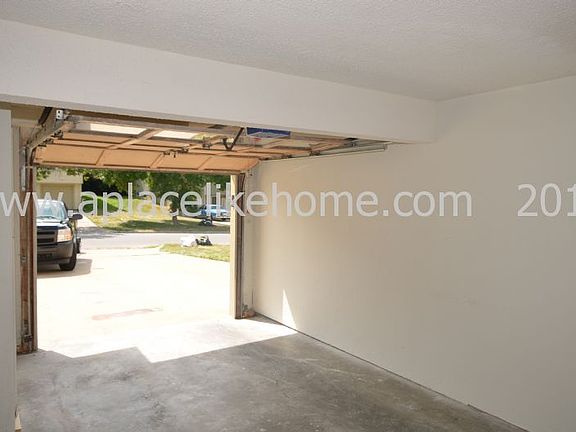 2nd image of 3131 Eaton St
