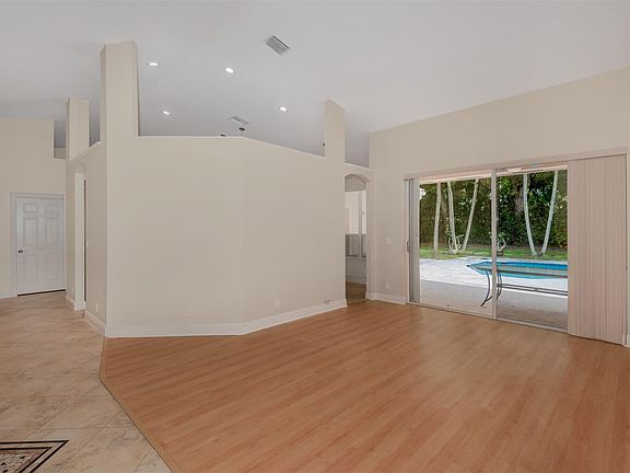4th image of 10809 Nashville Drive