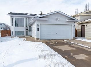 47 Dawson Dr, Strathcona County, AB T8H1T7
