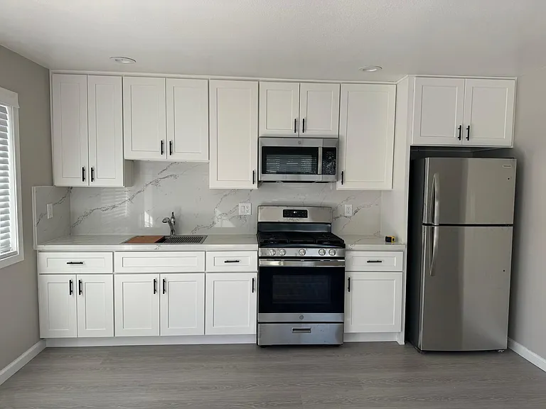 29517 Dixon St #1 — Photo 8