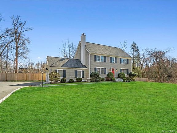 3rd image of 134 Silver Spring Ln