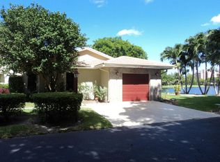 446 S Deer Creek Lake Point Ln, Deerfield Beach, FL 33442