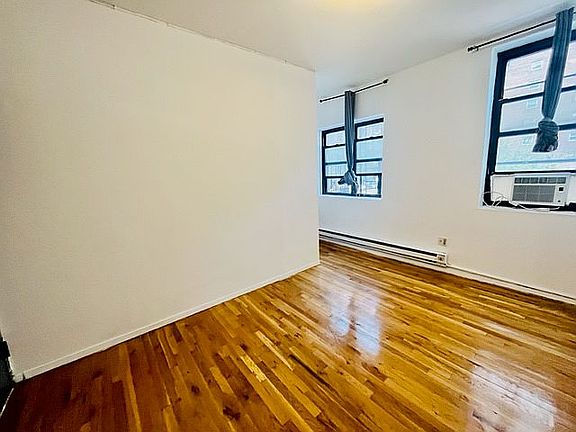 2nd image of 207 E 14th St #2H