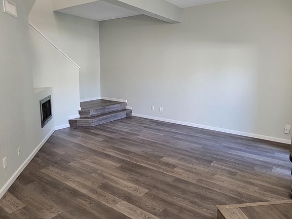 4th image of 78 Willowcrest Ln
