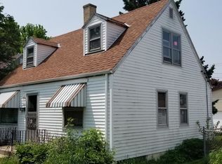 3521 N 99th St, Milwaukee, WI 53222