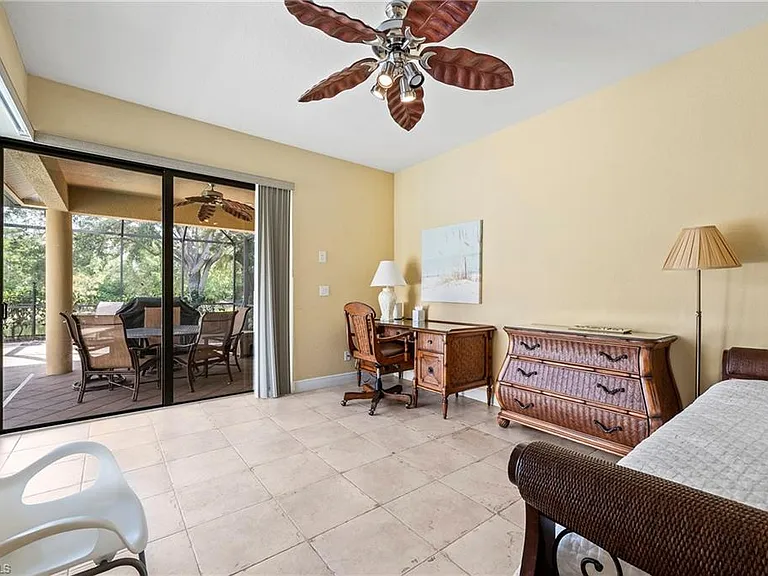 975 Tivoli Ct — Photo 27