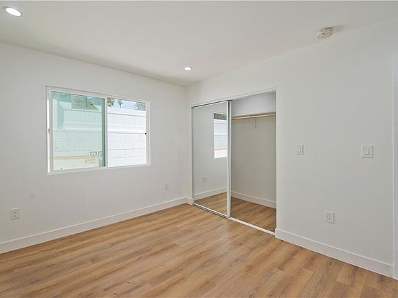 5th image of 6962 Shoshone Ave