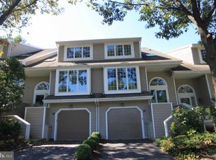 66 Cabot Dr, Chesterbrook, PA 19087