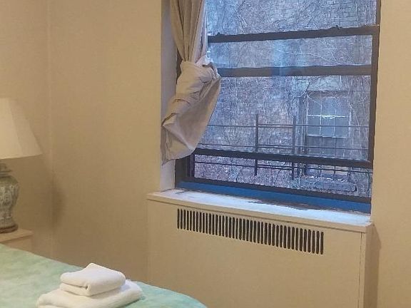 3rd image of 205 W 15th St APT 2S