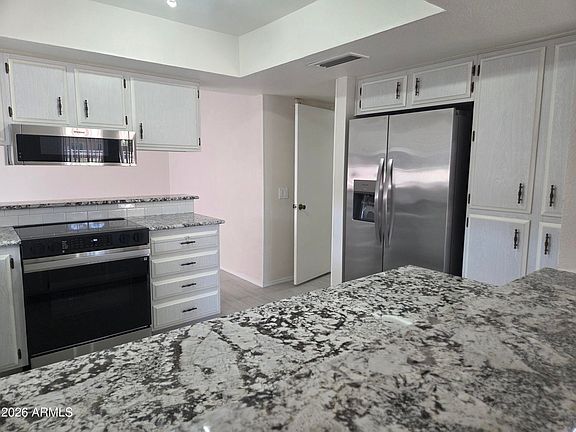 4th image of 10214 E Watford Way