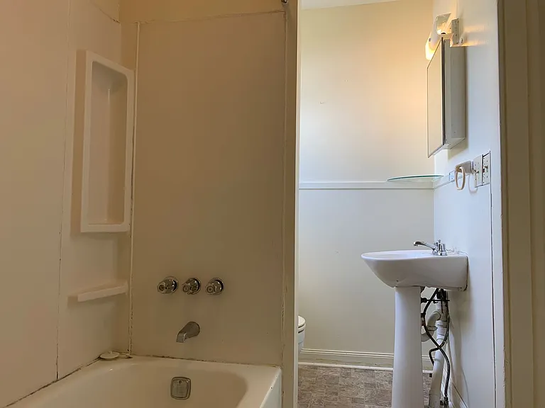 353 Green St — Photo 9