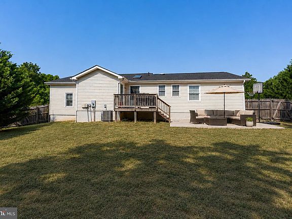 5th image of 10417 Skinner Hill Dr