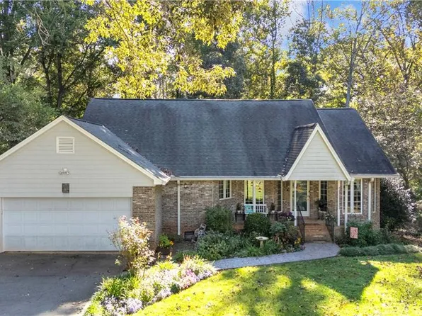 4628 Riverview Dr, Trinity, NC 27370
