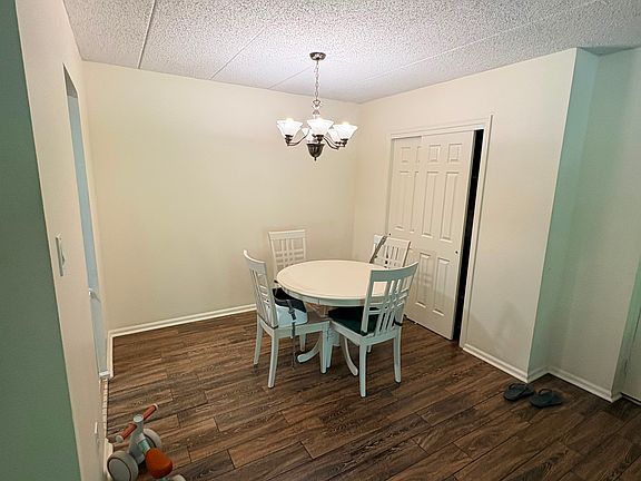 4th image of 61 Le Forge Ct #61