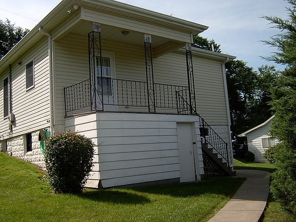 4th image of 917 Brown St
