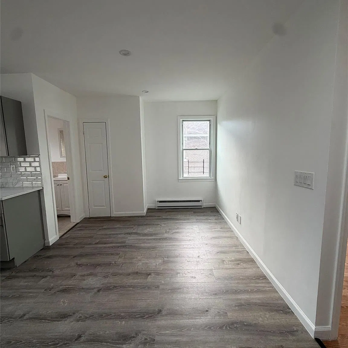 3 bed, 1.0 bath, 700 sqft, $2,600 — Photo 4