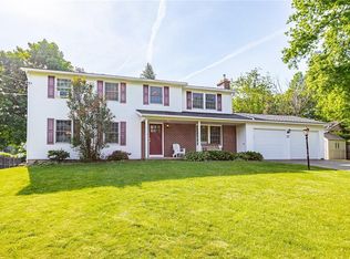 17 Trefoil Ln, Brockport, NY 14420